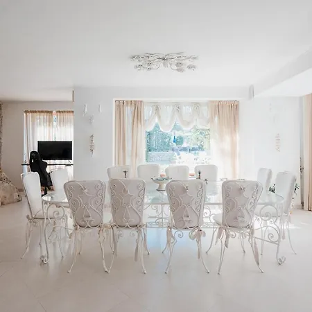 Hotel Paradiso By Elite 4*