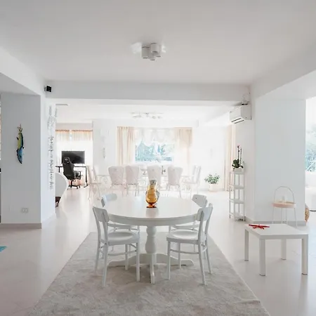 Hotel Paradiso By Elite 4*